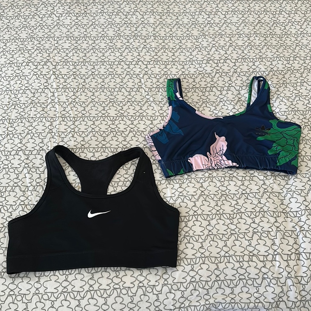 EUC sports bra lot